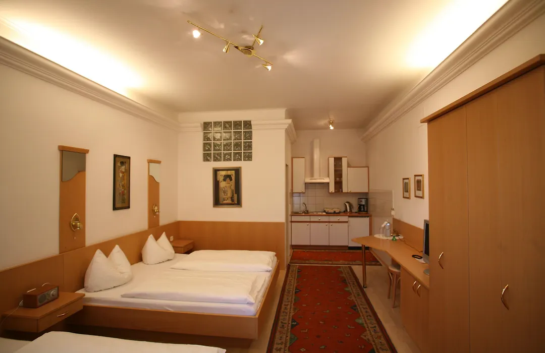 Hotel Liebetegger-Klagenfurt-1