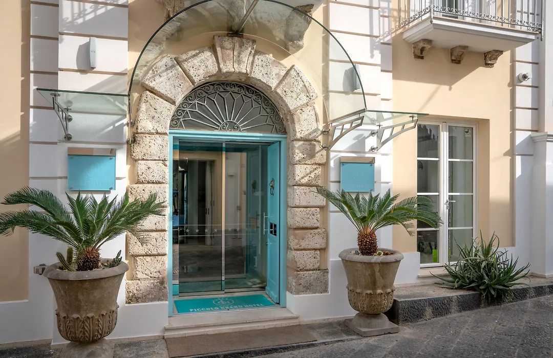 Piccolo Grand Hotel-1