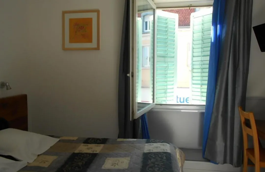 Hotel Du Jura-1