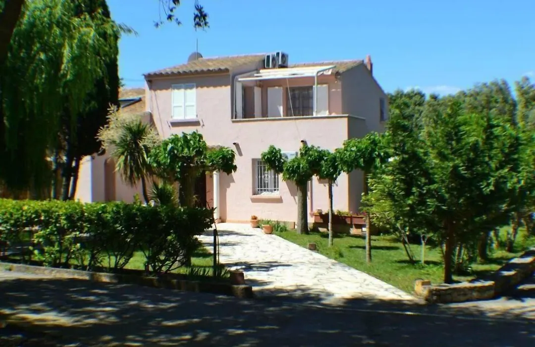 Domaine De Foresta-1