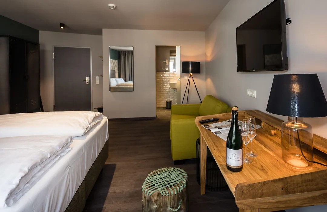 Hotel Goldene Traube - by Neugart-1