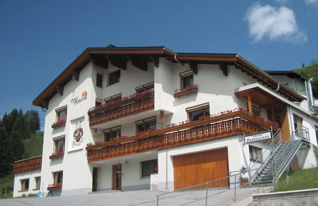 Hotel Lucia-1