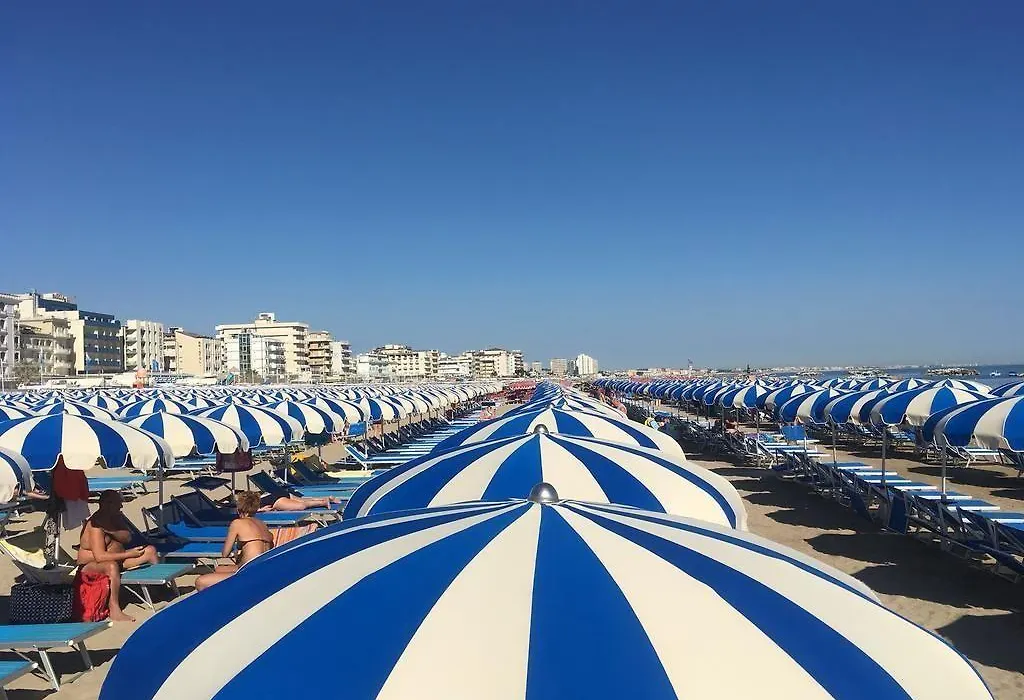 Hotel Aquarius-1