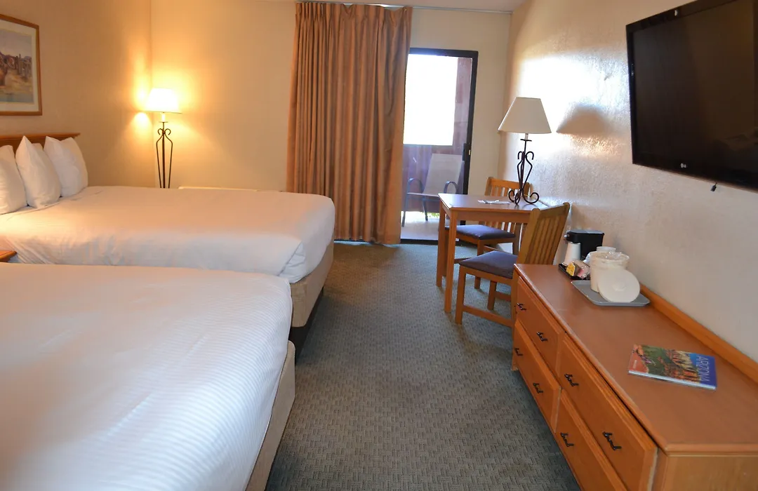 The Lodge At Cliff Castle Casino-1