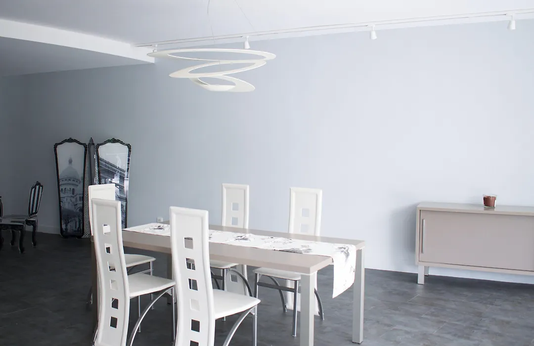 Art Home Bnb-1