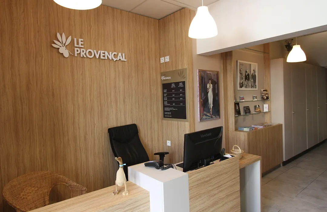 Le Provençal-1
