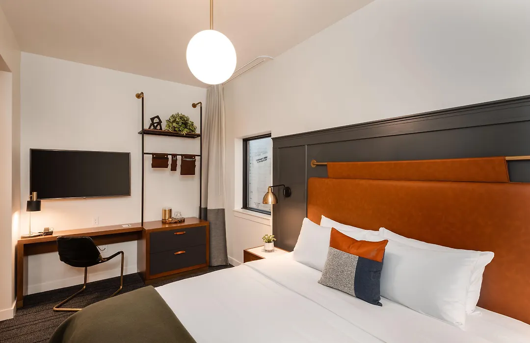 The State Hotel-1