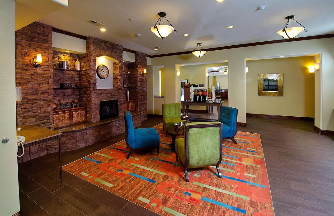 Hampton Inn & Suites Gallup-1