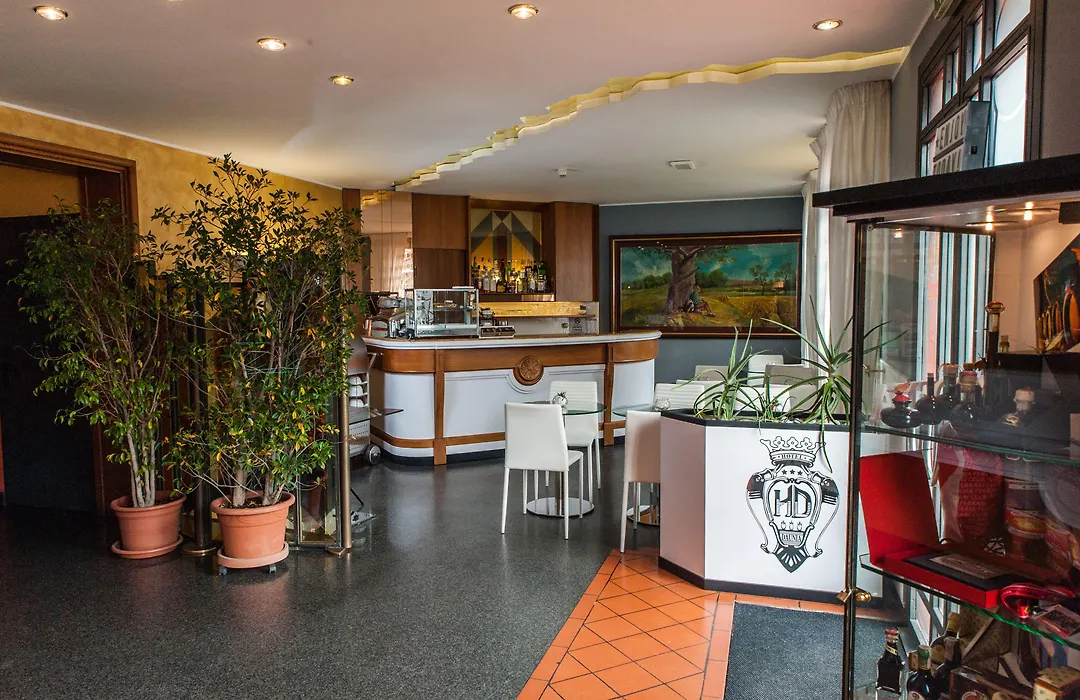Hotel Daunia-1