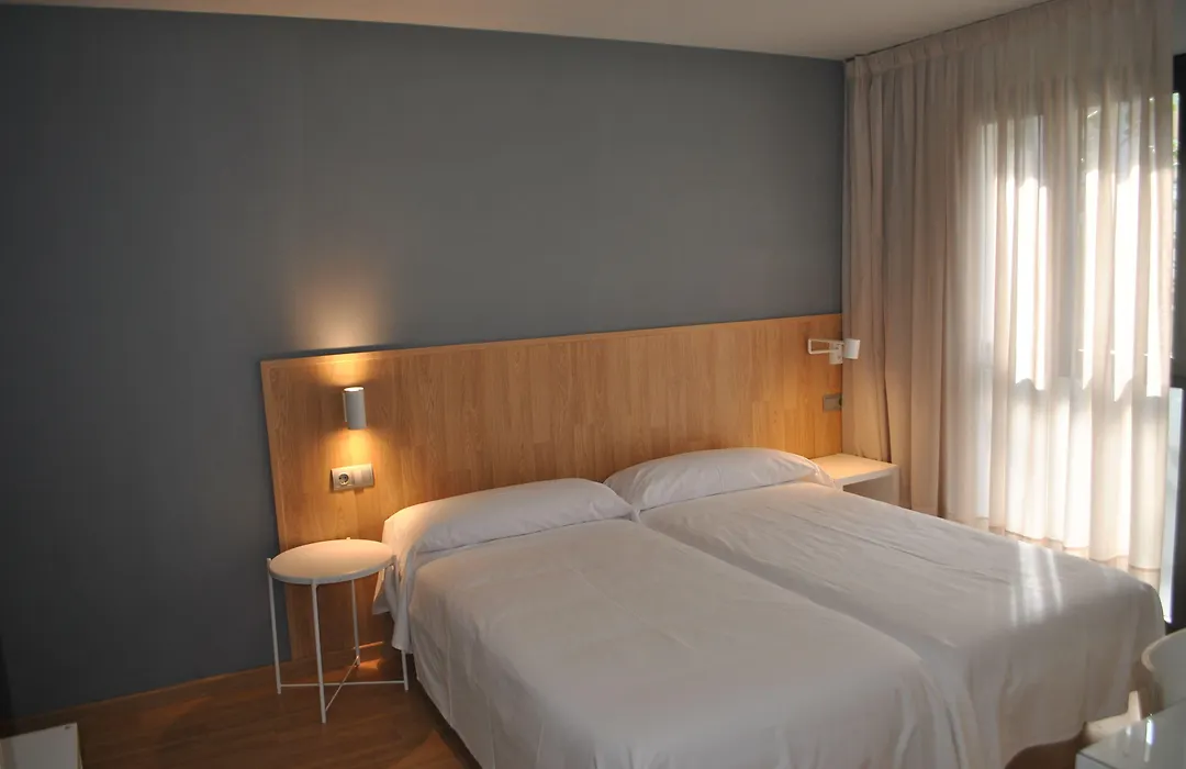 Hostal Universitat-1
