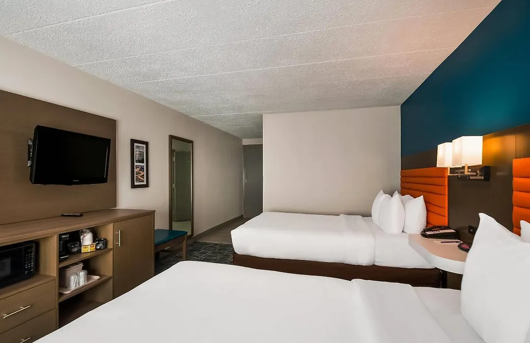 Comfort Inn Falls Church - Tysons Corner-1