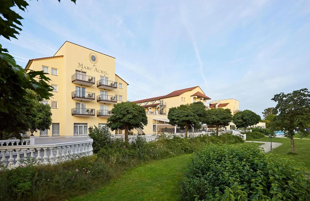 Dorint Marc Aurel Spa & Golf Resort-1