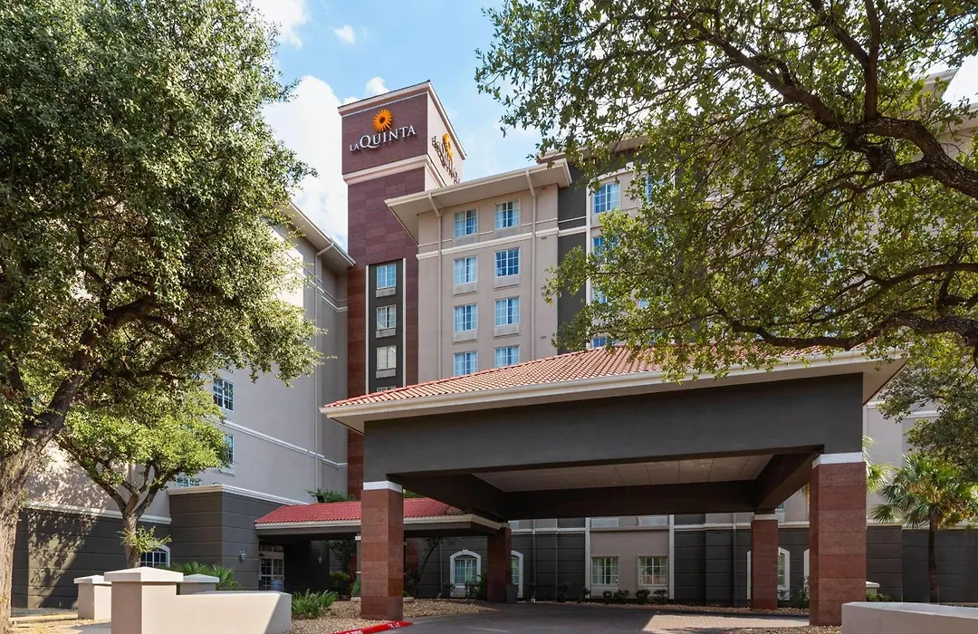La Quinta By Wyndham San Antonio Airport-1