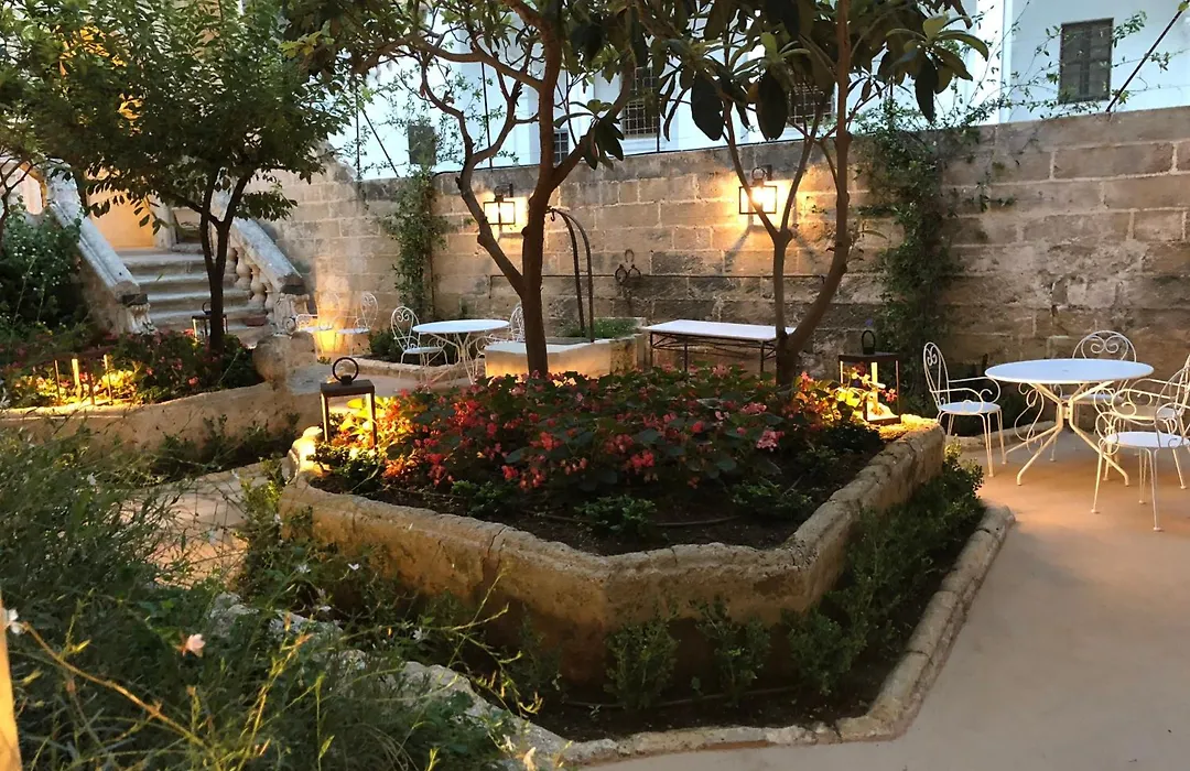 Il Giardino Della Regina-1