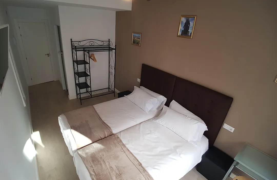 Hostal Puente de Hierro-1