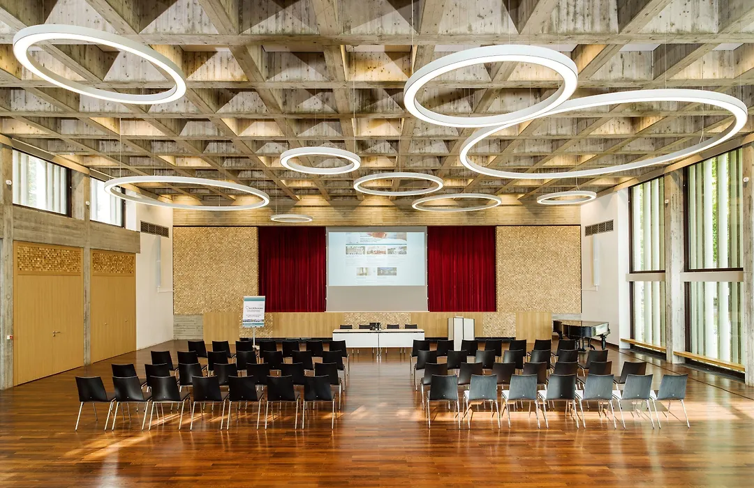 Bildungshaus St. Bernhard - Wohnen und Tagen-1