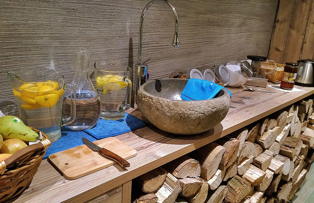 Logis Gourmet&Relax Wellness Hotel De La Sure-1