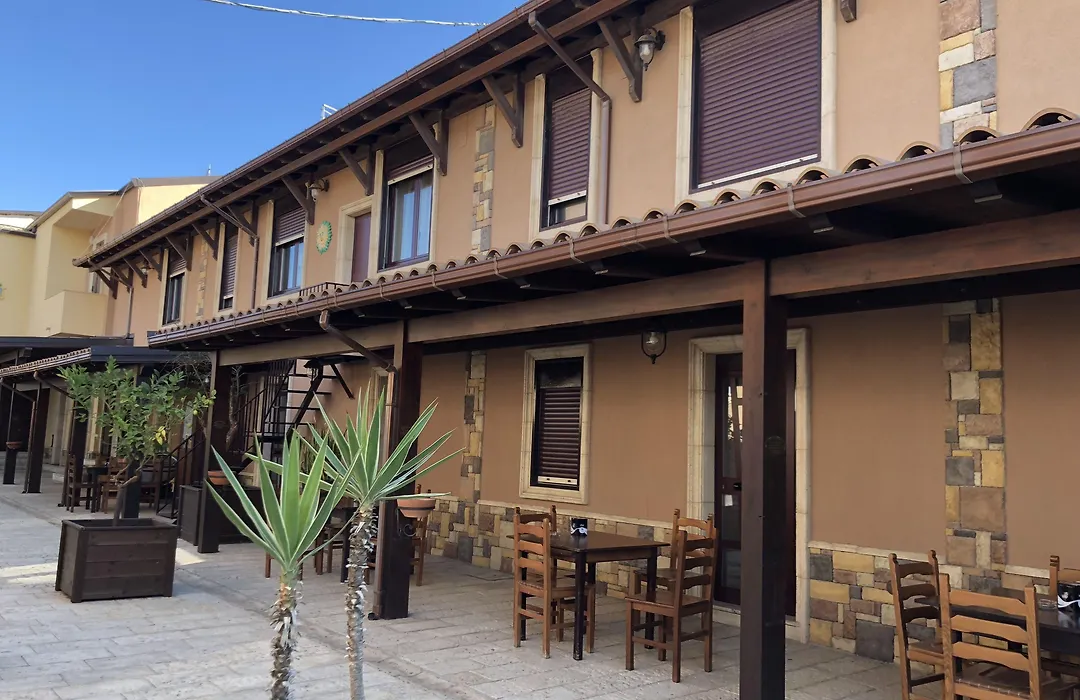 Hotel El Sombrero-1