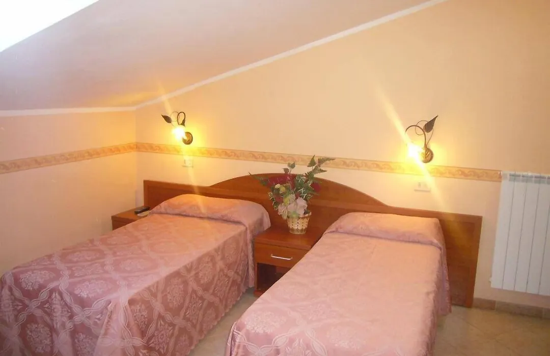 Villa Altieri-1