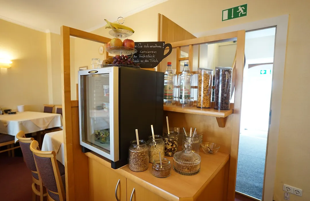 Hotel Sauer Garni-1