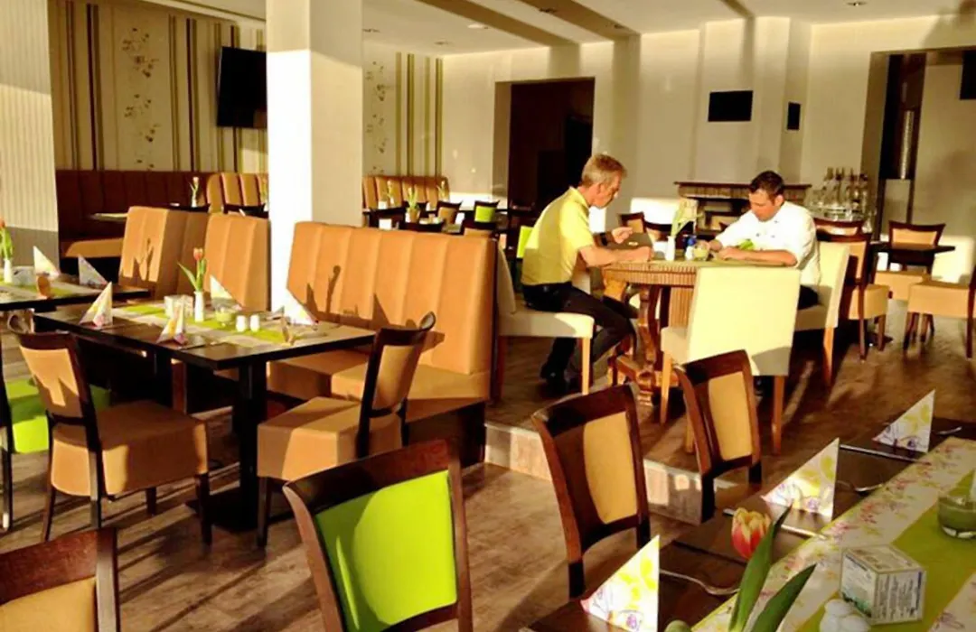 Strandhotel Mirow-1