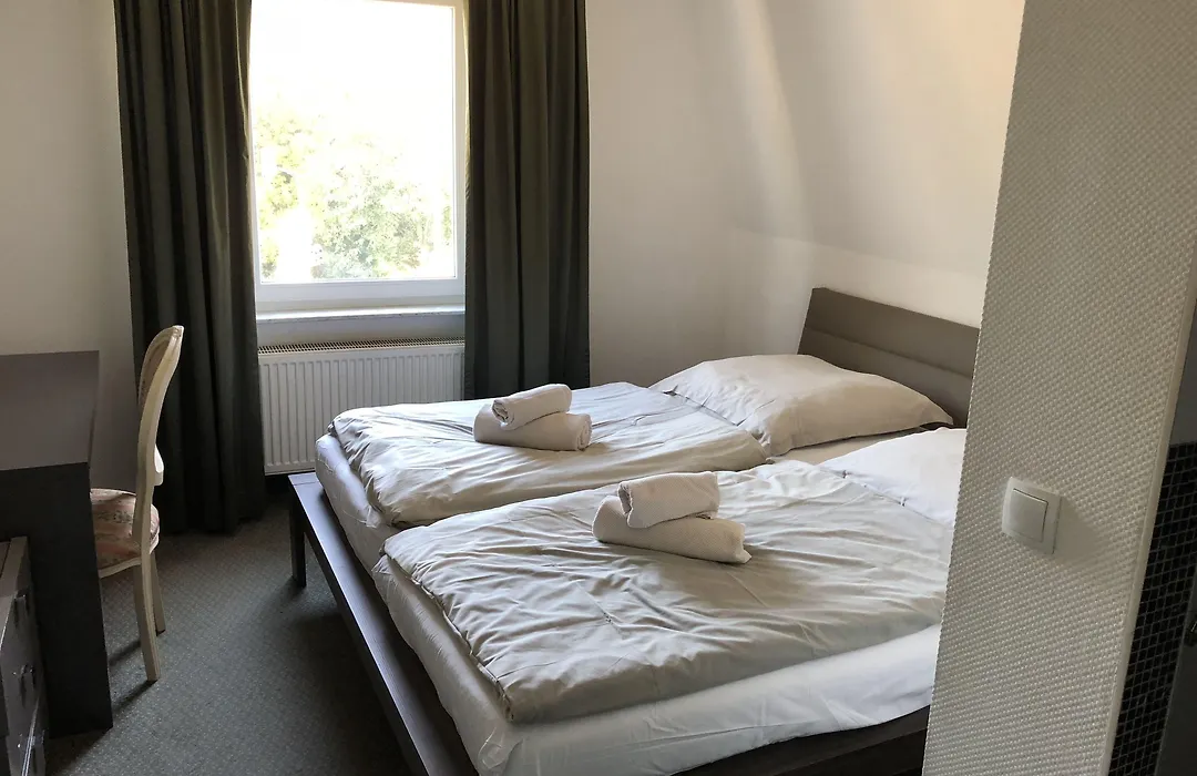 Monis Jägerhaus-1