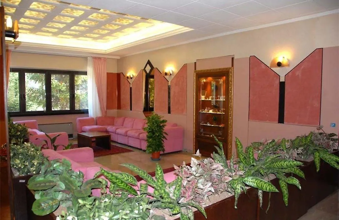 Albergo Miramonti-1