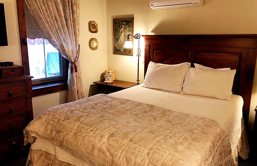 Inn At Cedar Crossing-1
