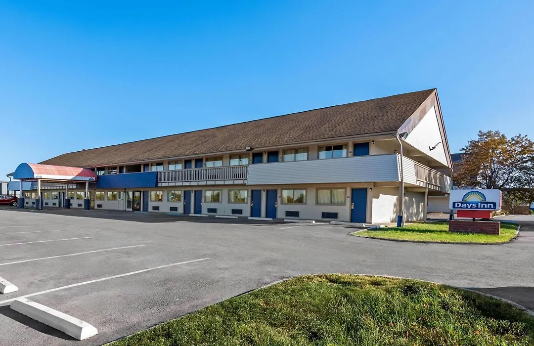 Days Inn By Wyndham Independence-1