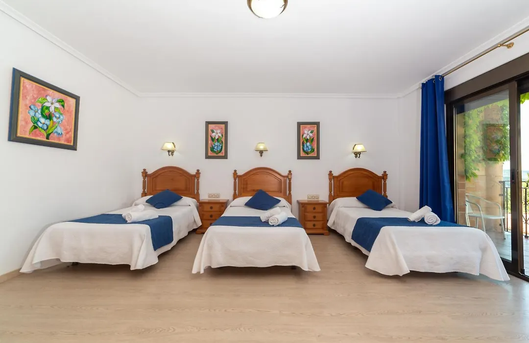 Hostal Los Rosales-1