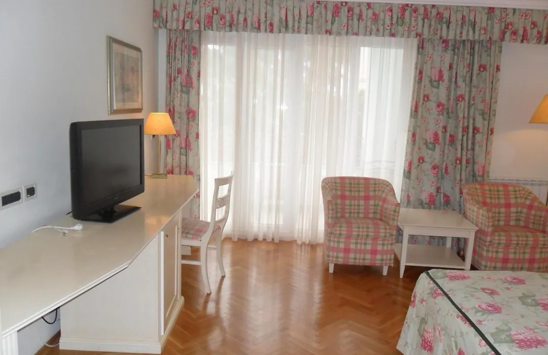 Hotel Miramar-1