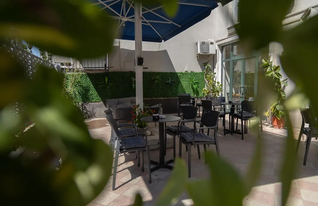 Hotel Liqeni-1