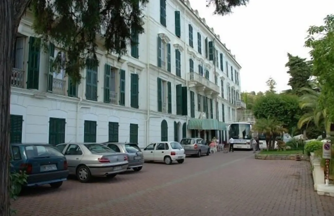 Hotel Eden-1