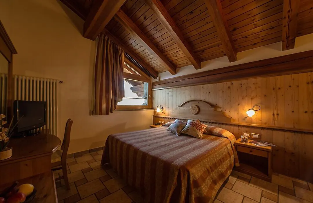Hotel Lo Fleyé-1
