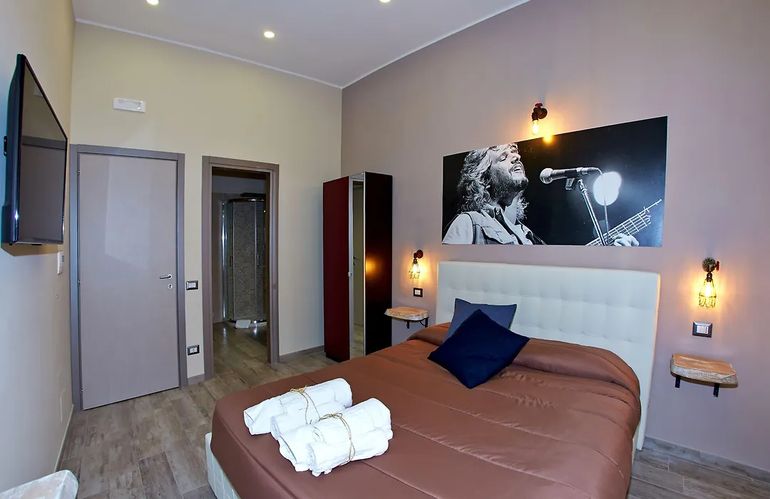 Artisti Sustinea Rooms-1