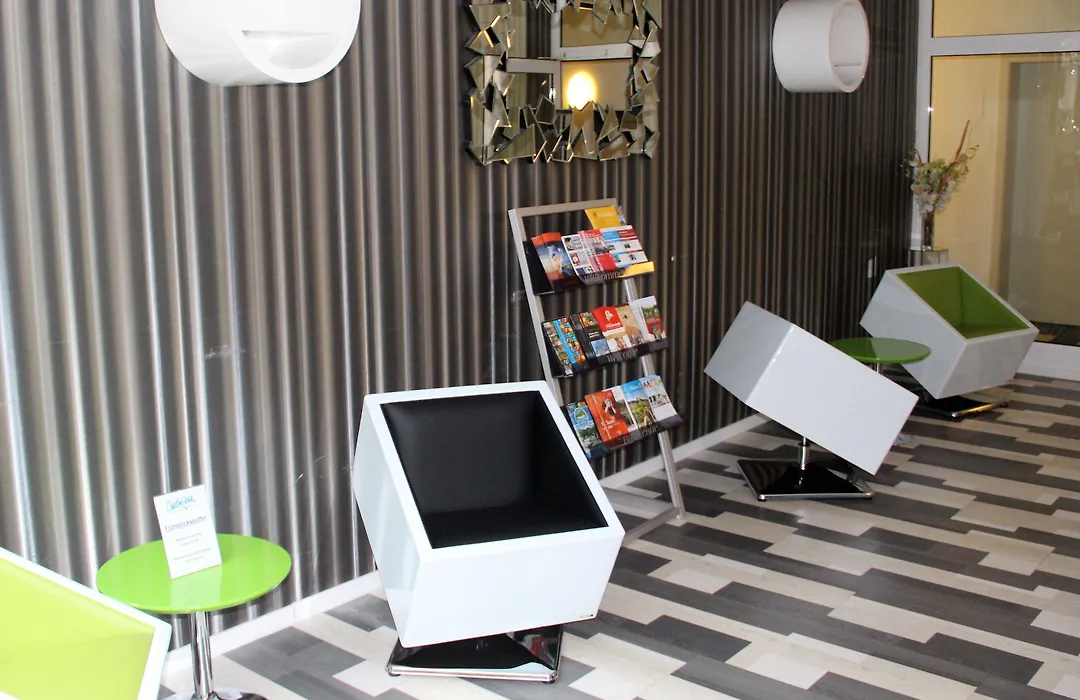 Check Inn Hotel Merseburg-1