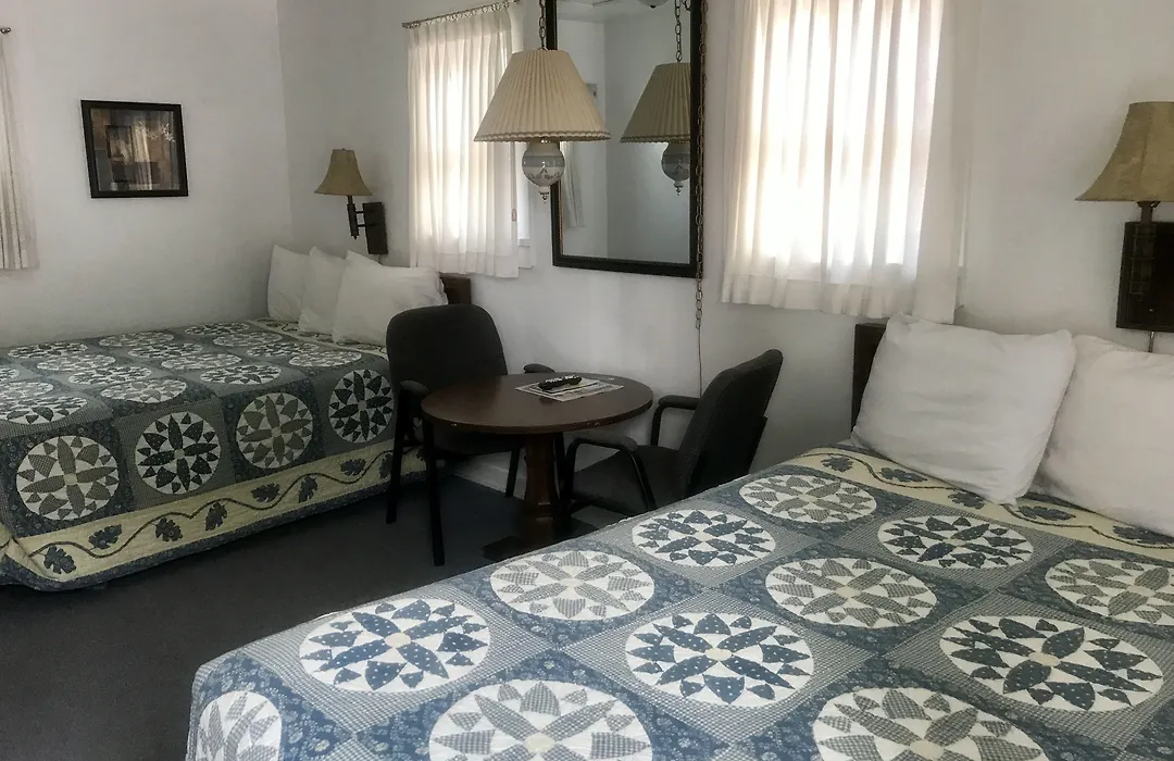 Chalet Motel-1