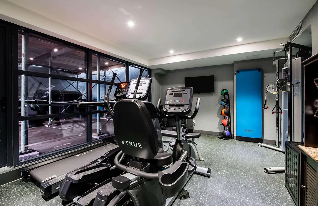 Wingate By Wyndham Long Island City-1