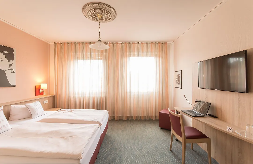 Hotel Leander-1
