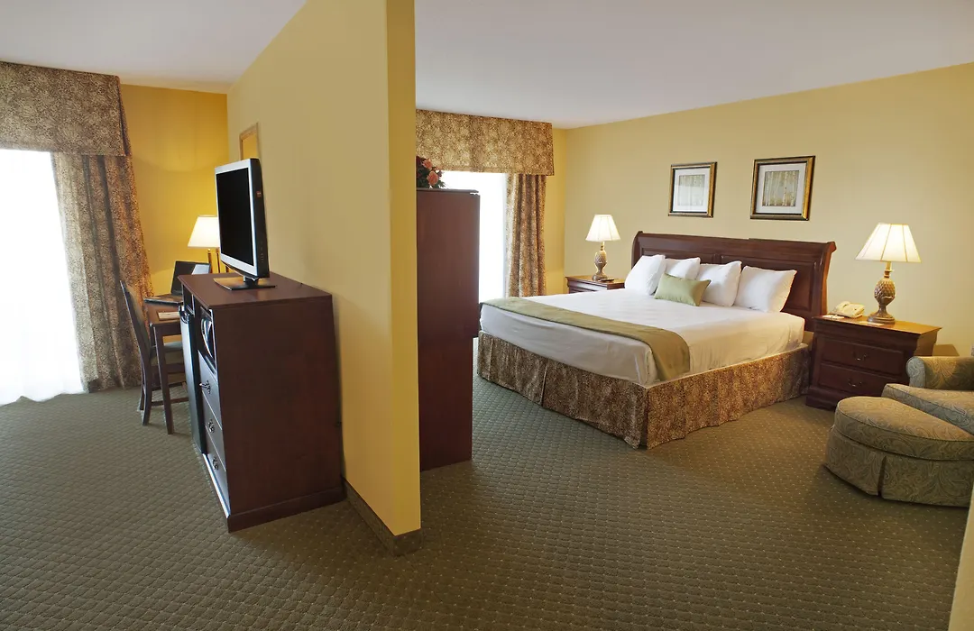 Clarion Hotel & Suites - Convention Center Fredericksburg-1