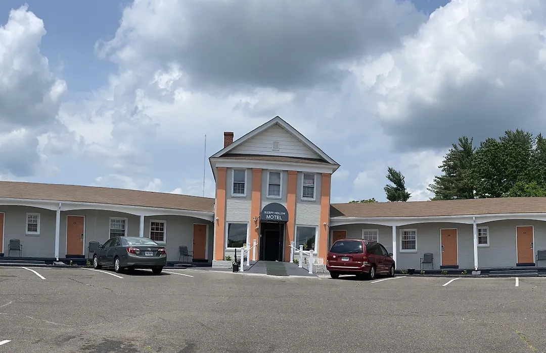 Sleepy Hollow Motel-1