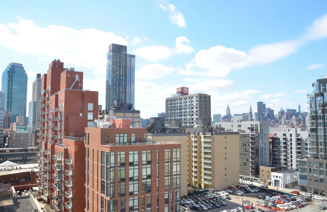 Lic Plaza Hotel-1