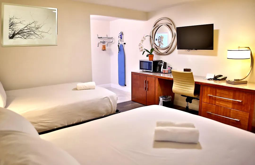 Travelodge By Wyndham Crescent City-1