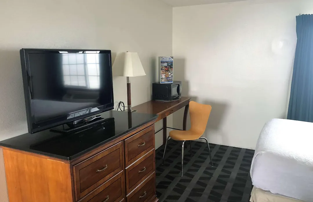 Motel 6 Missoula, Mt - Wye - Travel Plaza-1