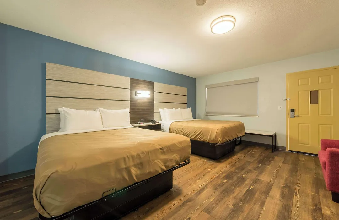Quality Inn & Suites Manitou Springs At Pikes Peak-1