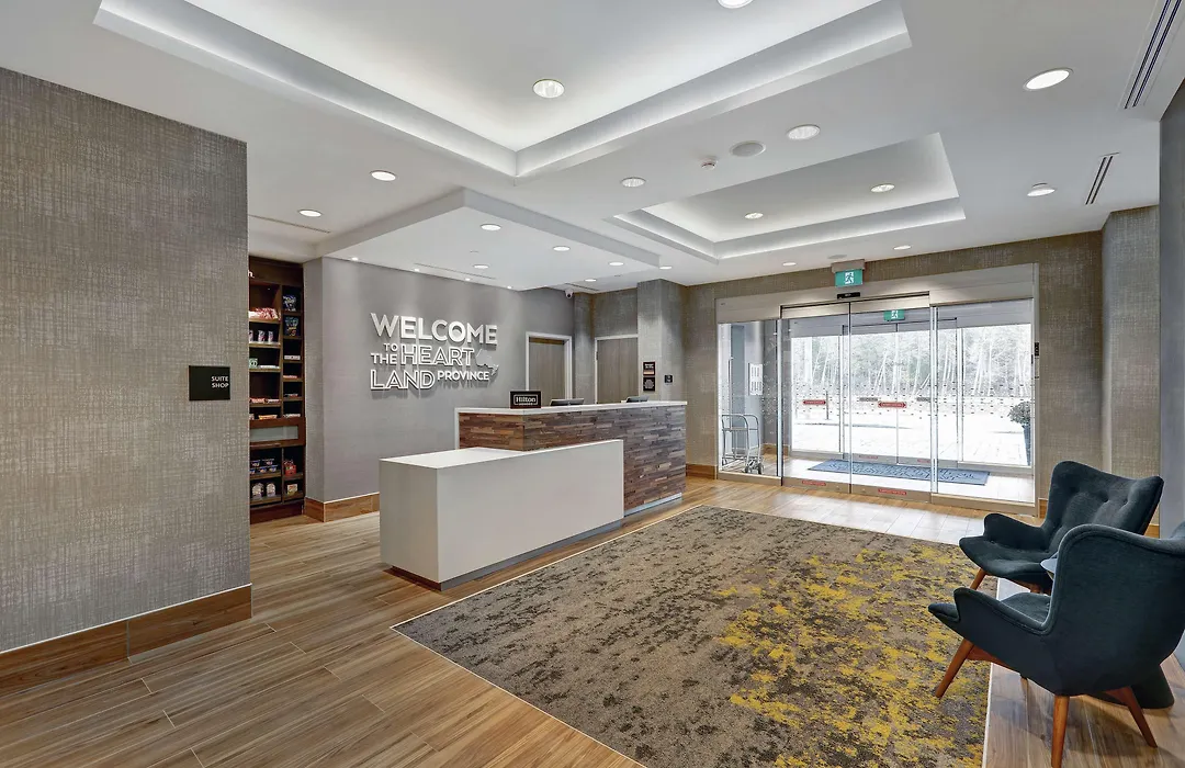 Hampton Inn Peterborough-1