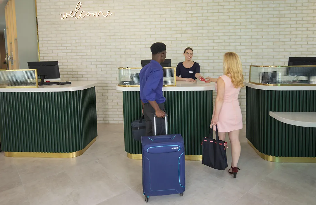 Leonardo Hotel Bristol City-1