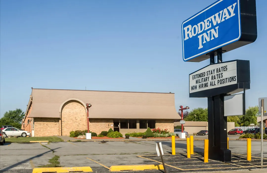 Rodeway Inn-1