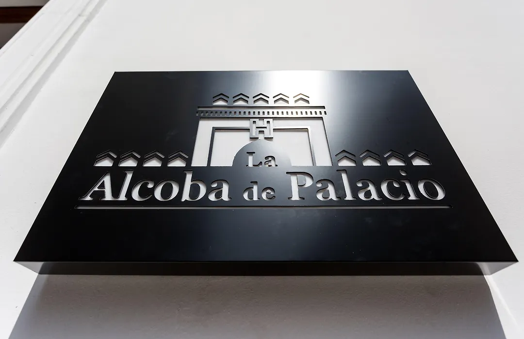 La Puerta De Palacio - Adults Only-1