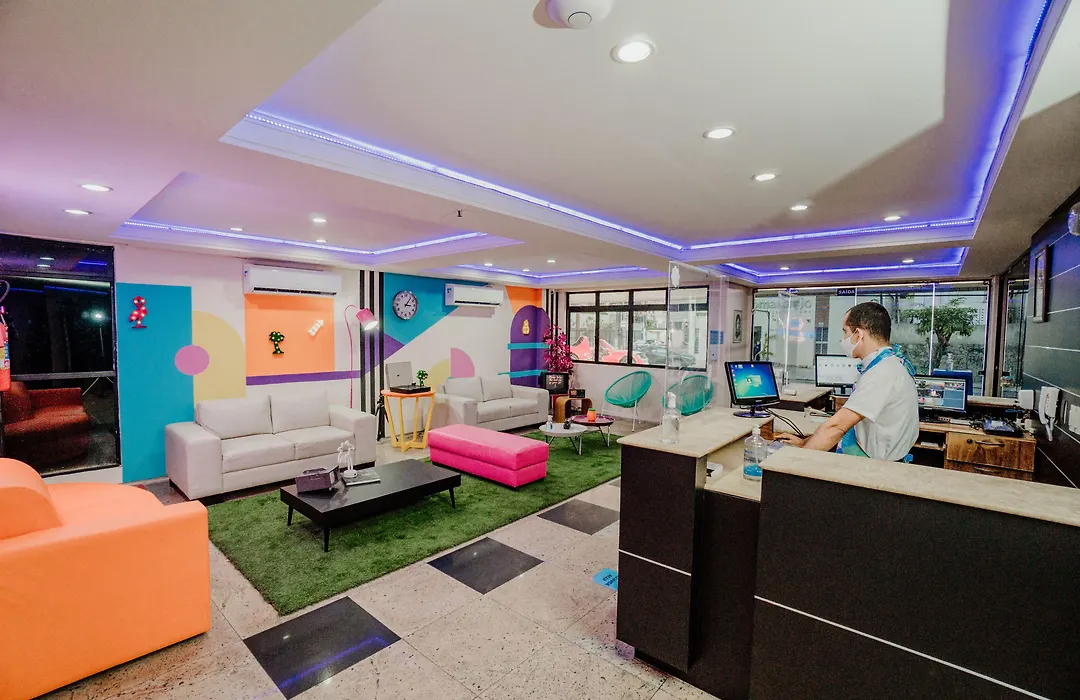 D8 Hotel-1